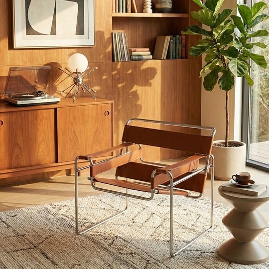 🔸️Wassily Chair เก้าอี้ที่ถูกออกแบบอย่างสวยงาม โดยได้รับแร...